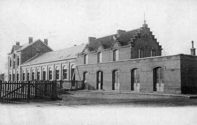 Lot - ancienne + nouvelle - oblitérée 1908.jpg